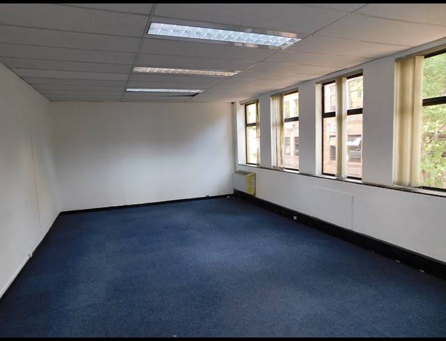 2,000M² OFFICE TO LET IN FERNDALE